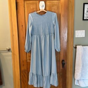 Ingrid+Isabell Meadow Chambray Maternity Dress